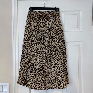 Leopard midi skirt size S small